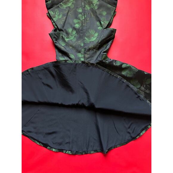 Alexander McQueen Brocade Black Green Cocktail Fit Flare Mini Dress Sz 38 US XS - Picture 16 of 16